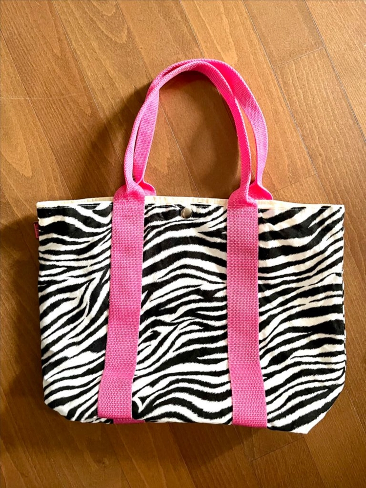 블랙 핑크 지브라 패턴의 토트백과 파우치 세트 새제품 이미지