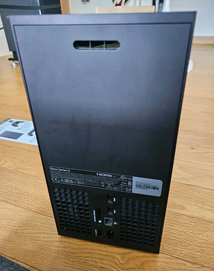 XBOX 시리즈X 이미지