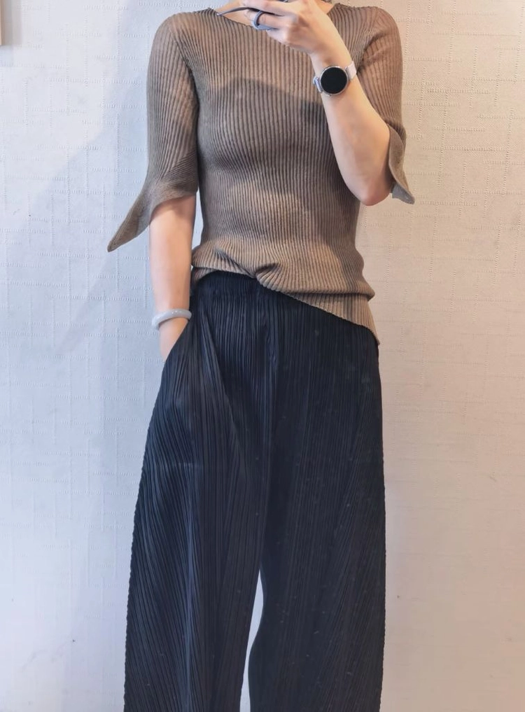 이세이미야케 SPIKELET KNIT 니트 탑,플리츠플리즈 이미지