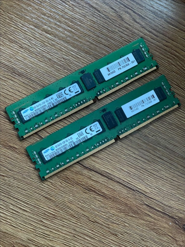 삼성 DDR4 8GB 2133P ECC-REG 램 2개 이미지