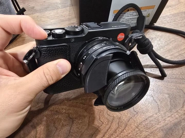 라이카 디룩스8 Leica D-Lux8 악세사리 포함 풀박스 SS 신동급 - 안심되는 중고거래
