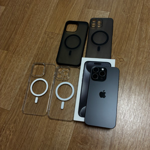 아이폰15프로맥스 512GB 블랙티타늄 리퍼폰 팝니다. 이미지