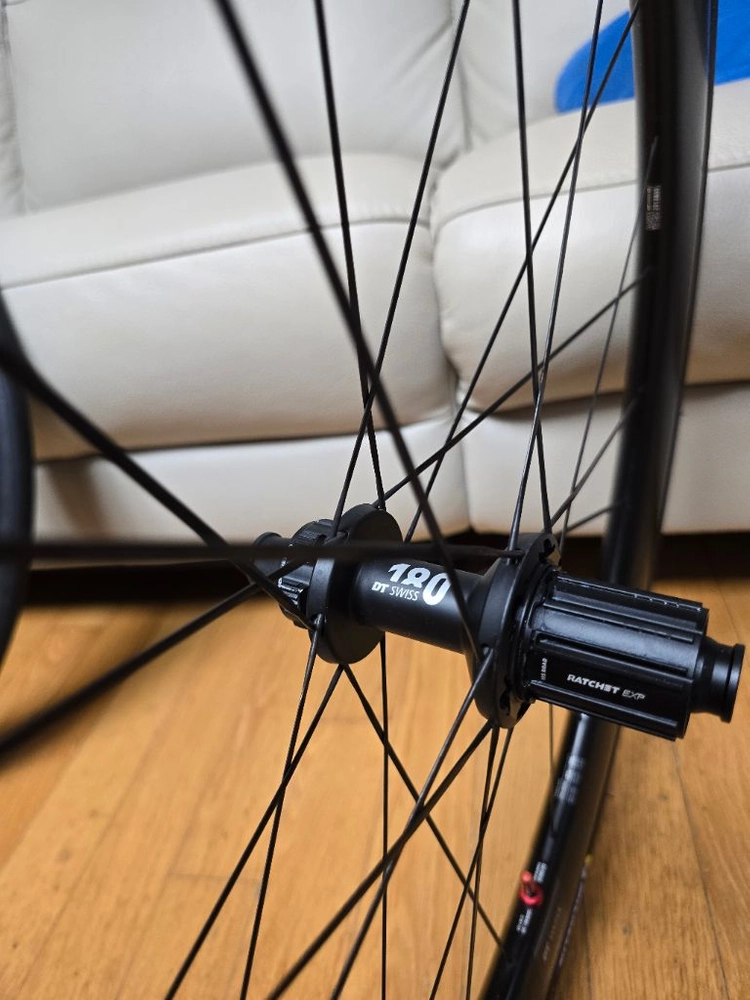 디티 스위스 DT arc1100 62mm 기함 로드자전거 카본휠셋 팜 이미지