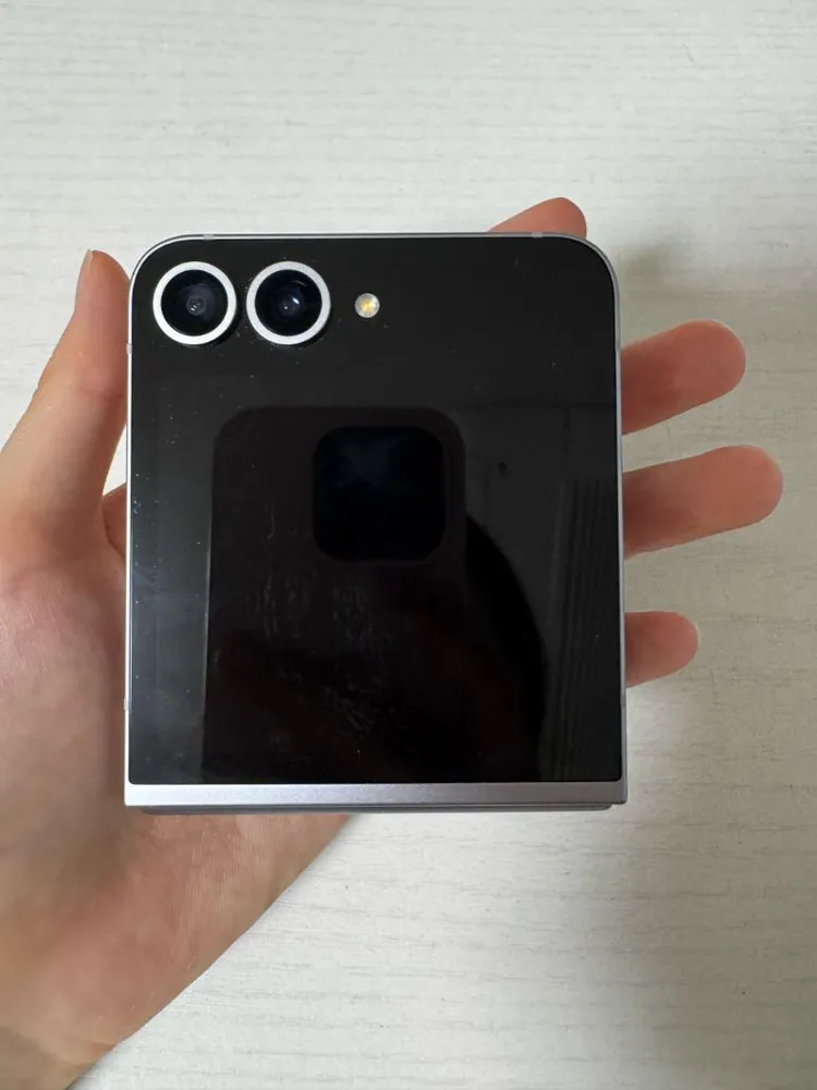 갤럭시 z 플립6 256GB 실버 이미지