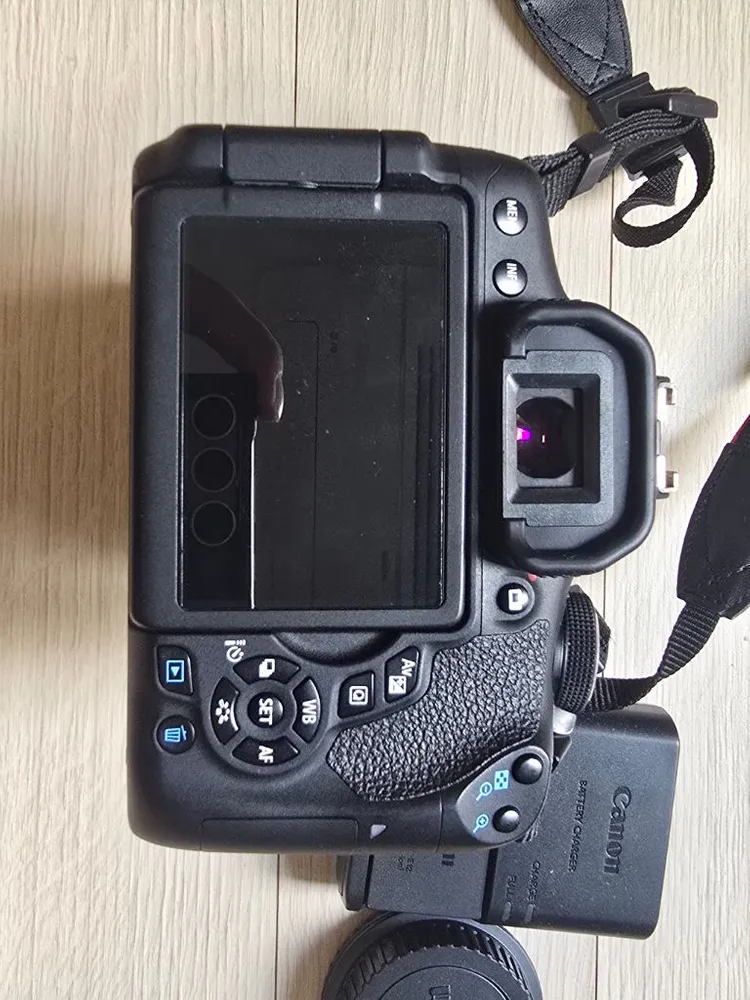 캐논 EOS 750D DSLR 카메라 + 18-55mm 렌즈 이미지