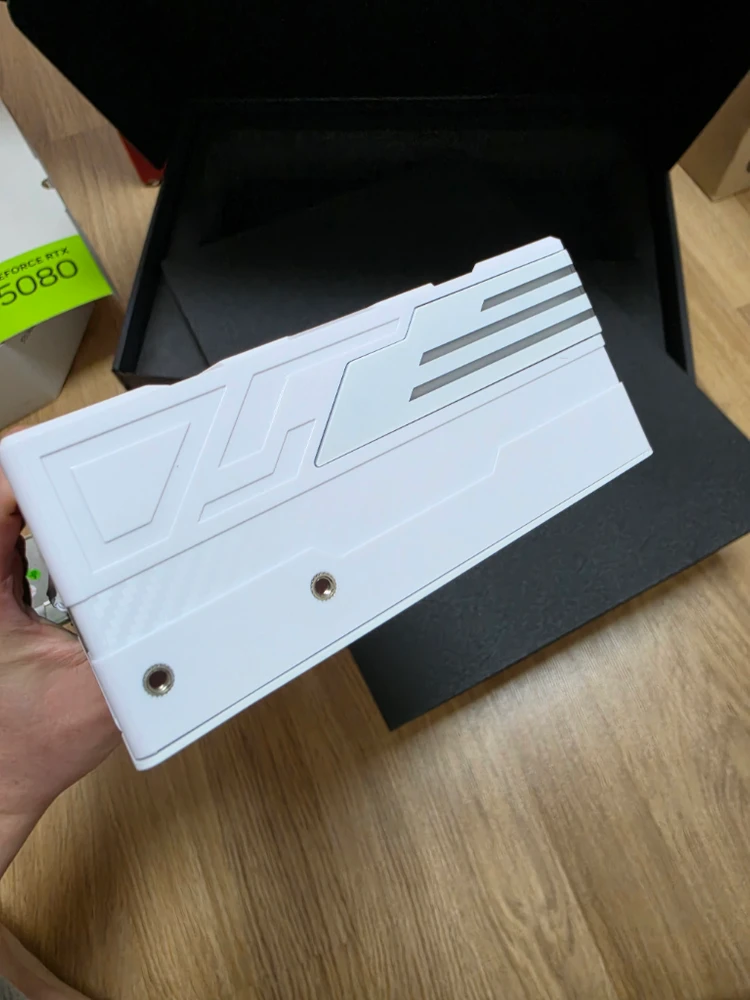 갤럭시 GALAX 지포스 RTX 5080 EX GAMER WHITE OC D7 이미지