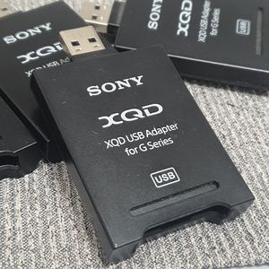 소니 XQD USB 어댑터 카드리더기 이미지