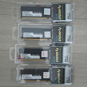 DDR4 메모리 8GB 4개 세트 이미지