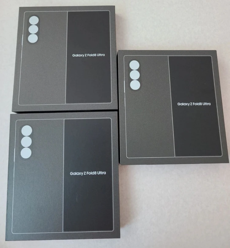 (미개봉)갤럭시Z폴드8 울트라 512GB 자급제 새상품 - 안심되는 중고거래