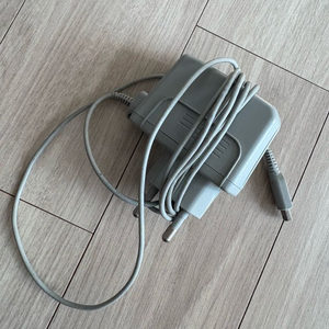 닌텐도 DSi 3DS 정품 충전기 팝니다! 이미지