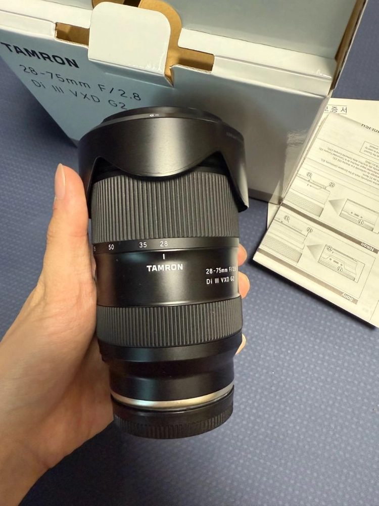 탐론 28-75mm F2.8 Di III VXD G2 렌즈 이미지