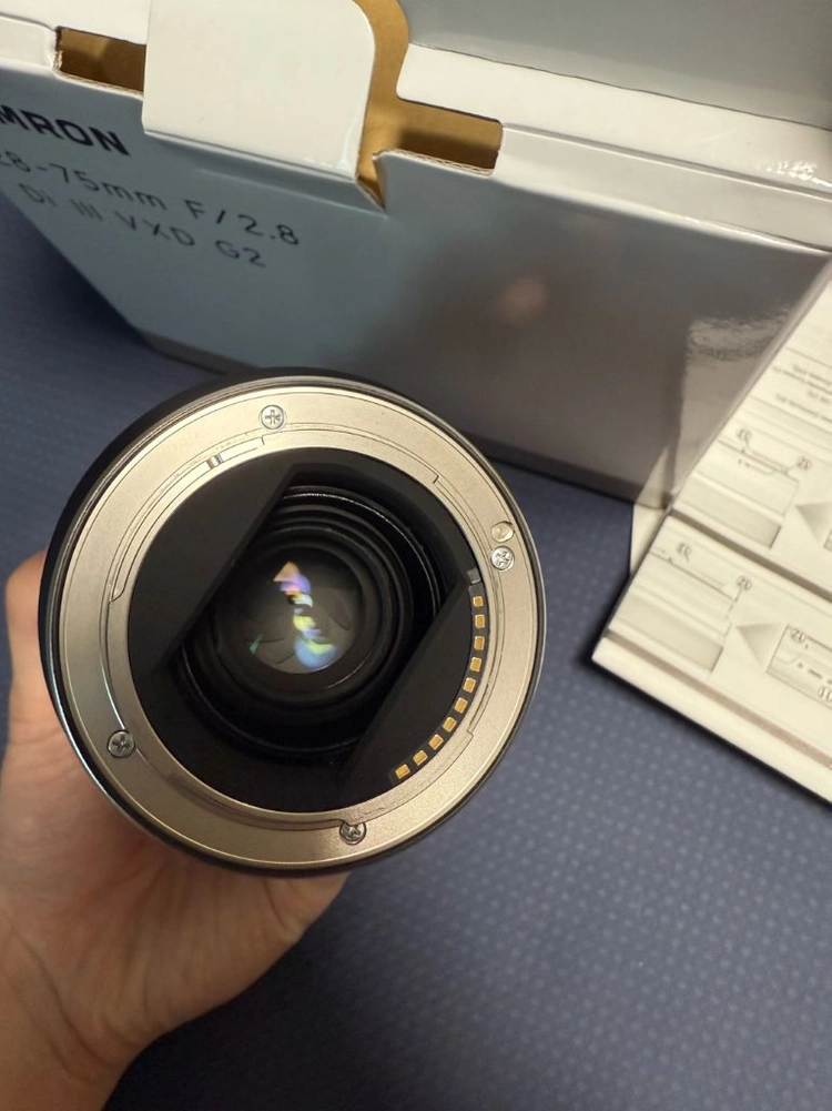 탐론 28-75mm F2.8 Di III VXD G2 렌즈 이미지
