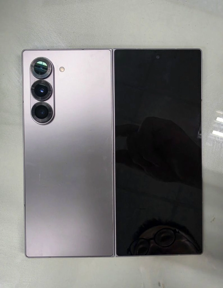 갤럭시 Z폴드6 512GB S+급 이미지