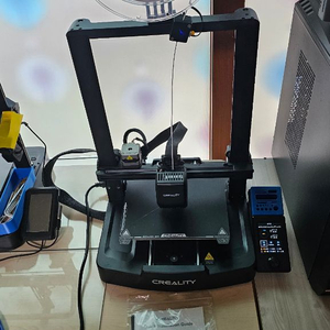 크리얼리티 엔더3 V3 SE 한글지원 3D 프린터 관리 잘되어있습니다. 택배거래 가능 박스있습니다. 이미지