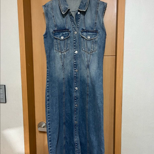 자라 블루 데님 원피스 S 26 청치마 미쏘 h&m 에이치엔엠 치마 스커트 여행룩 휴가룩 에잇세컨즈 탑텐 유니클로 이미지