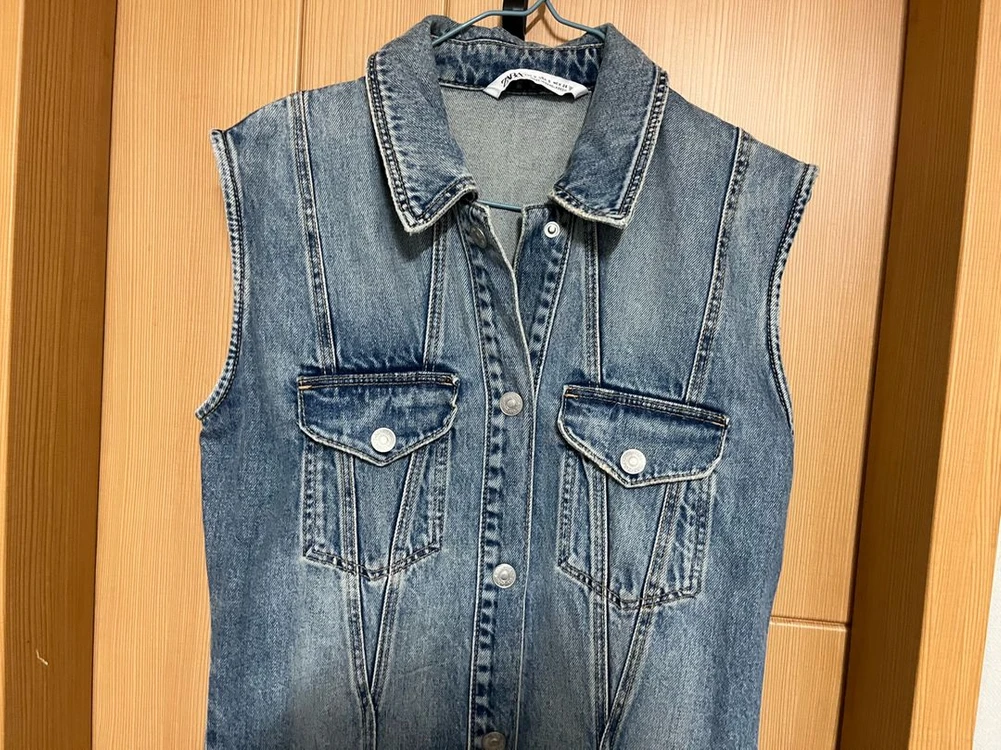 자라 블루 데님 원피스 S 26 청치마 미쏘 h&m 에이치엔엠 치마 스커트 여행룩 휴가룩 에잇세컨즈 탑텐 유니클로 이미지
