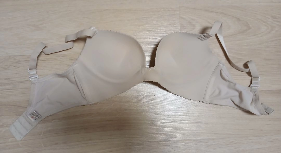 에메필 초모리 브라 65c 이미지