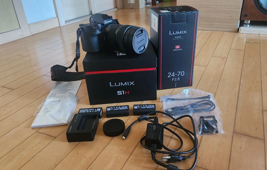 파나소닉 루믹스 s1h , spro 24-70 F2.8 렌즈 - 안심되는 중고거래