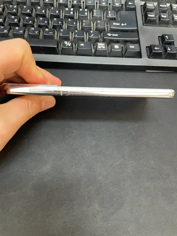 갤럭시S21 화이트 256GB 무잔상 상태좋은 중고18만6천팝니다 이미지