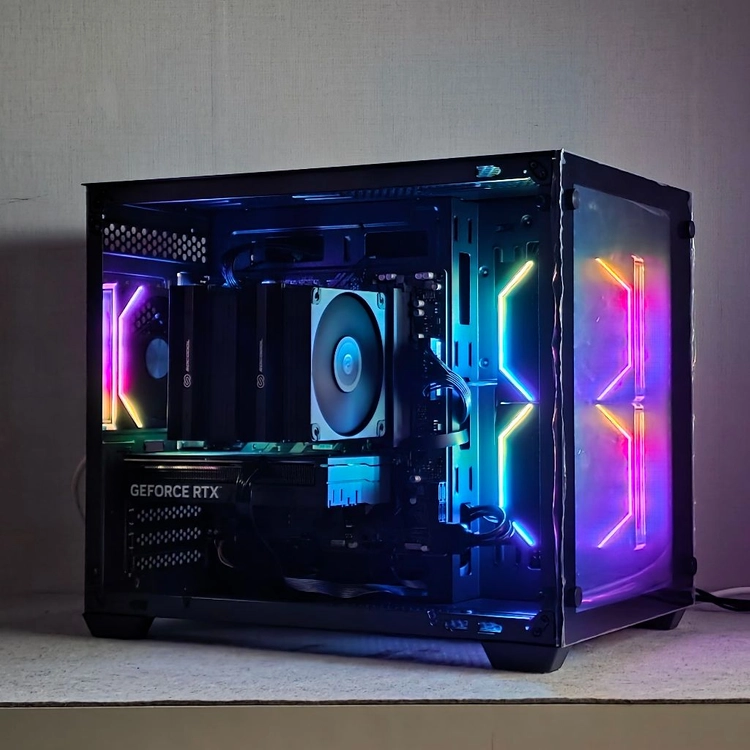 7500X3D 5060Ti 32GB 512GB 650W 고사양 게이밍 컴퓨터 - 안심되는 중고거래