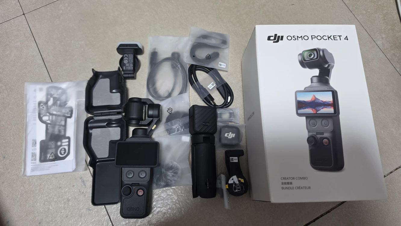 DJI 오즈모 포켓4 크리에이터 콤보 이미지