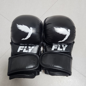플라이 MMA 천연가죽 글러브 이미지