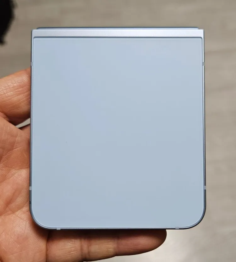 갤럭시 Z플립6 블루 256GB 싸게 팝니다. 이미지