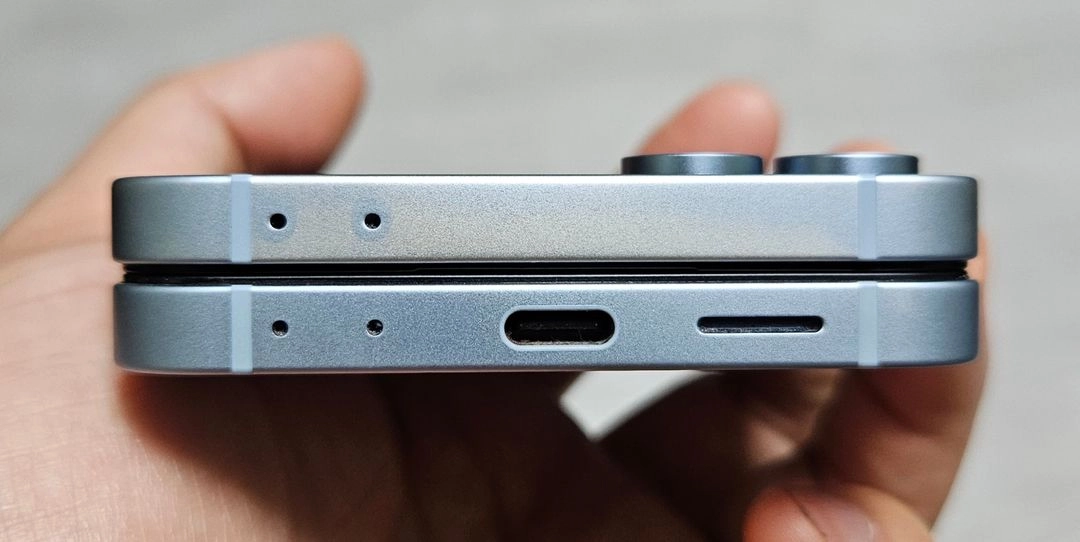 갤럭시 Z플립6 블루 256GB 싸게 팝니다. 이미지