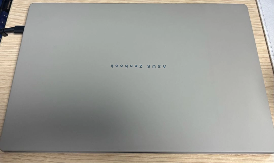 ASUS zenbook a14 노트북 이미지