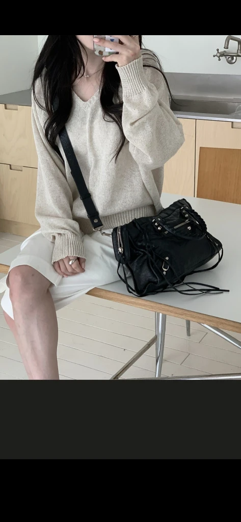 발렌시아가 시티 모터백 스몰 크로스백 정품S급(감정O)구찌프라다루이비통디올고야드샤넬셀린느보테가생로랑버버리가방 이미지