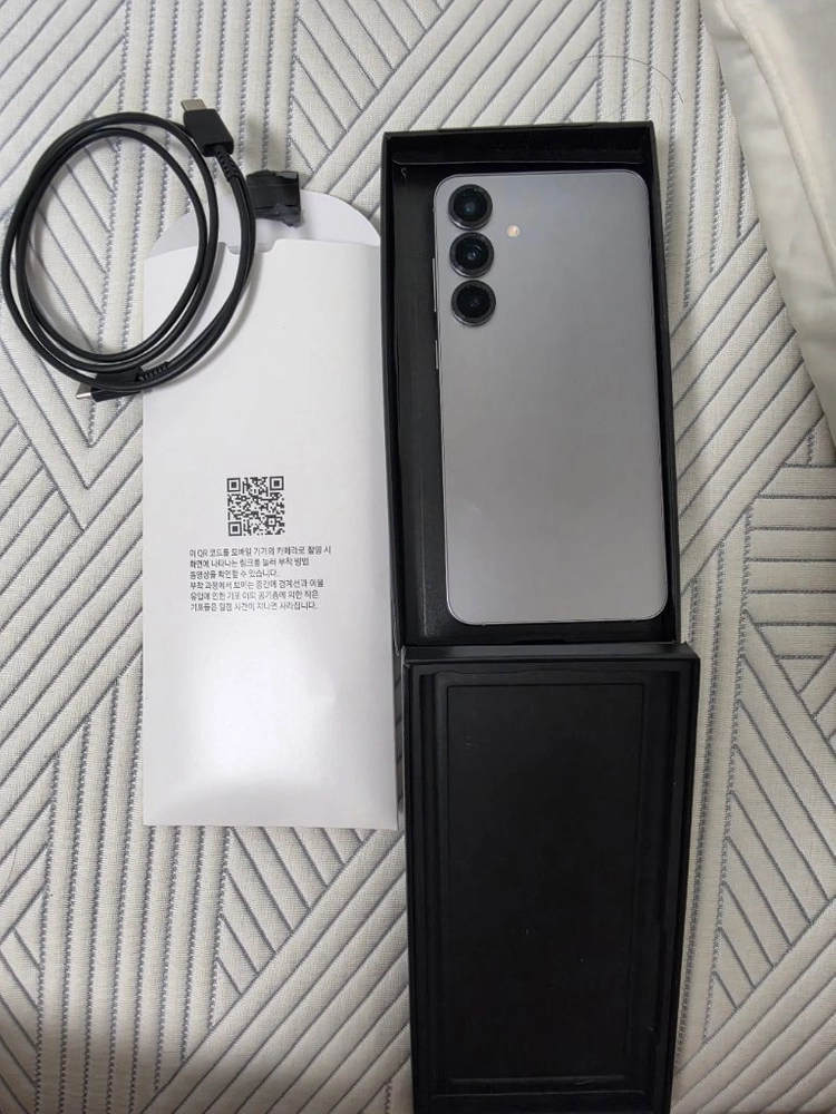 갤럭시s25 플러스 256gb 실버 색상 sss급 판매 이미지