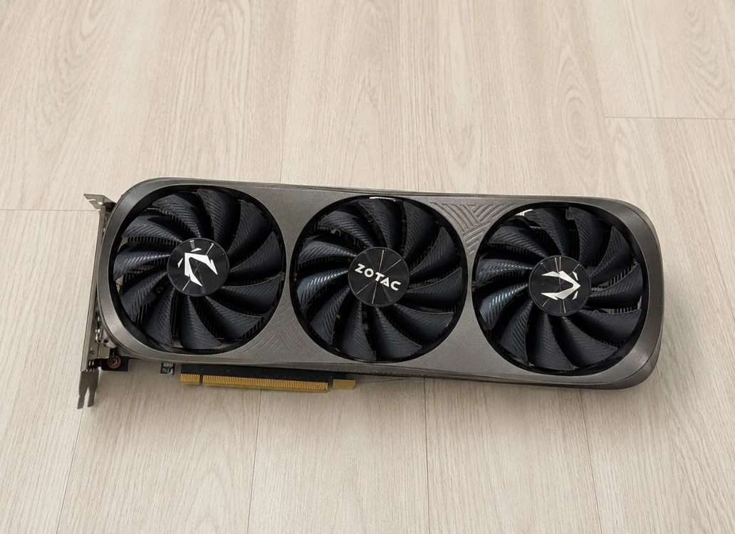 ZOTAC RTX 4070 Ti SUPER - 안심되는 중고거래