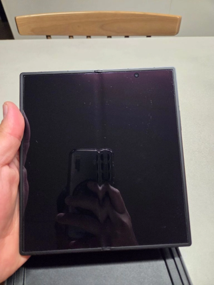 갤럭시 Z폴드7 512GB 블랙색상 이미지