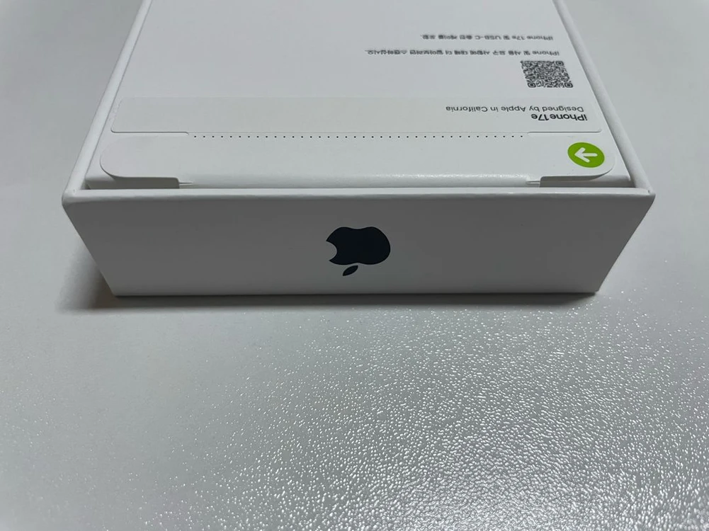 아이폰17e 256GB 자급제 블랙 미개봉 새제품 이미지