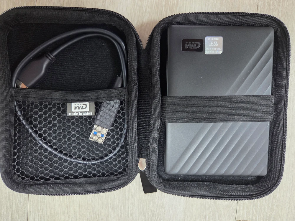 WD My Passport 5TB 이미지
