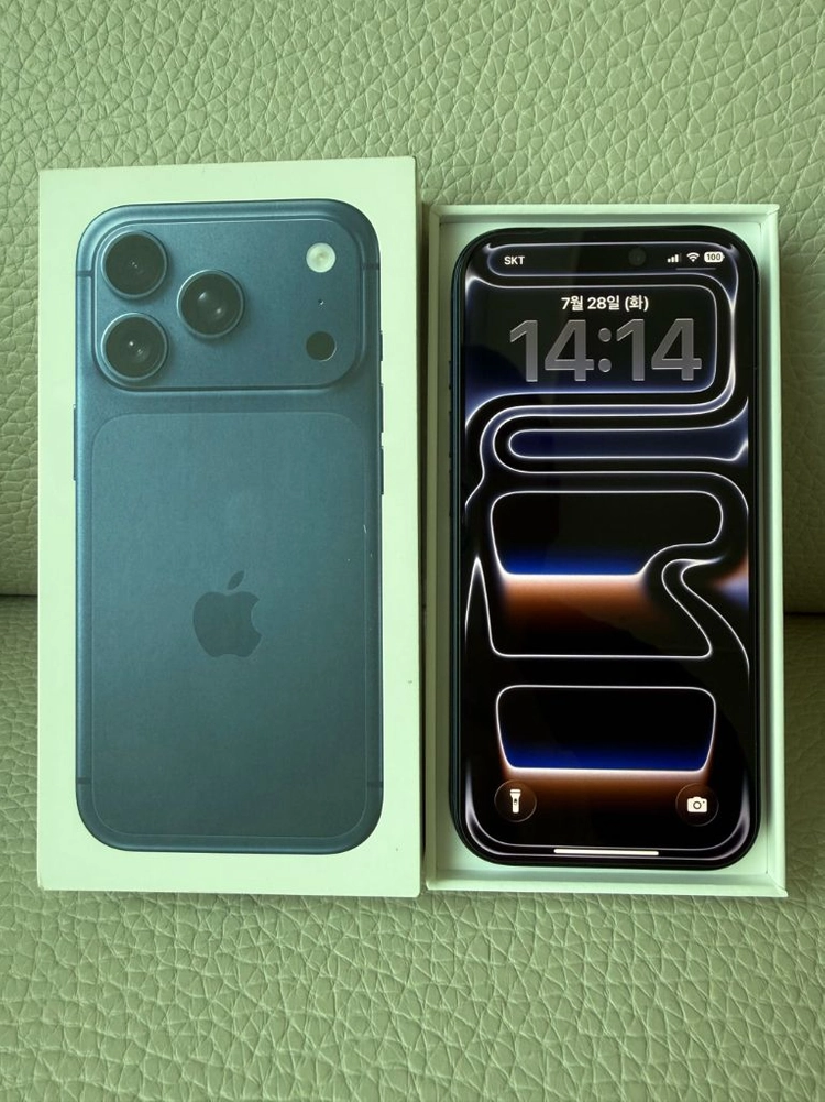 (교신가능)아이폰 17 Pro 딥블루 256GB 풀박스 팝니다 이미지