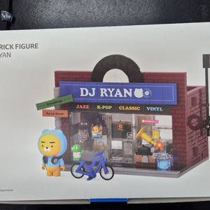 카카오프렌즈 DJ 라이언 브릭 피규어 이미지