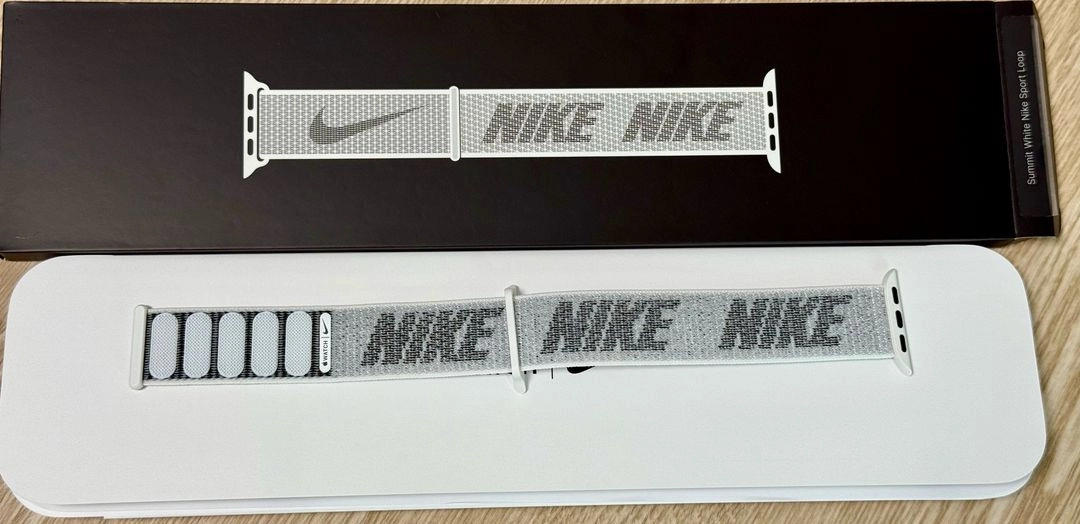 나이키 싸밋화이트 스포츠루프 41mm - 안심되는 중고거래