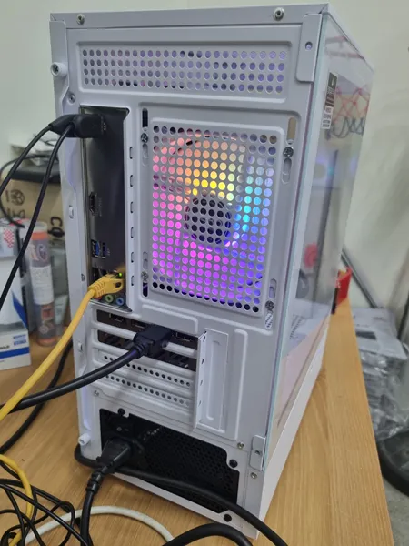 14400F 32G RTX5060 NVME512GB 기가바이트H610M 700W 80+ WIN11프로 조립PC 이미지