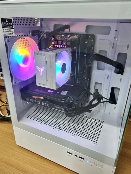 14400F 32G RTX5060 NVME512GB 기가바이트H610M 700W 80+ WIN11프로 조립PC 이미지