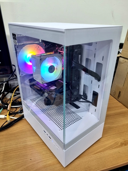 14400F 32G RTX5060 NVME512GB 기가바이트H610M 700W 80+ WIN11프로 조립PC 이미지