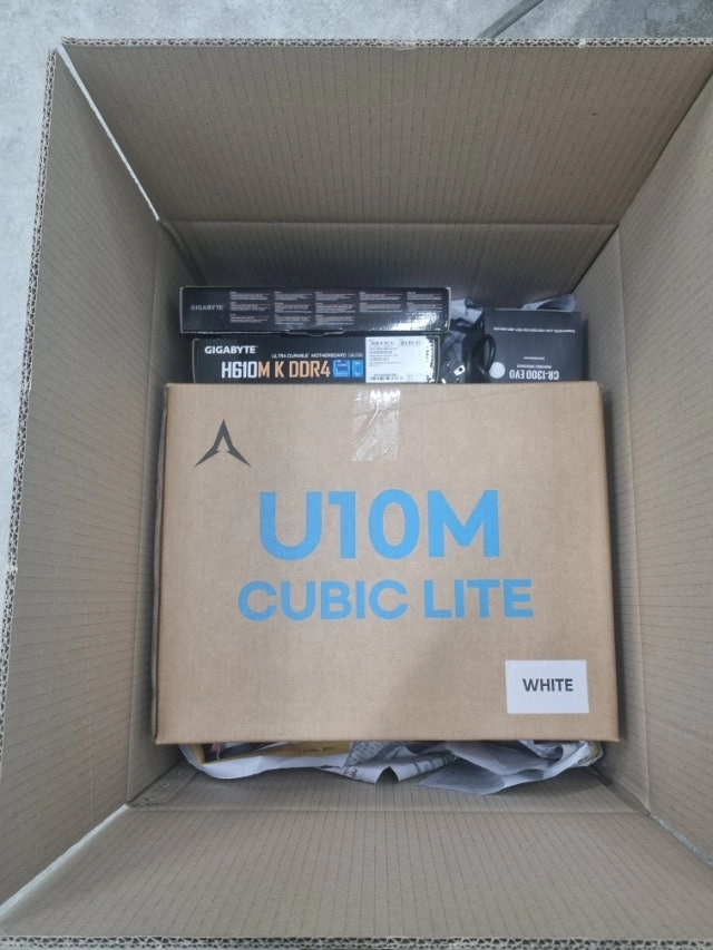 14400F 32G RTX5060 NVME512GB 기가바이트H610M 700W 80+ WIN11프로 조립PC 이미지