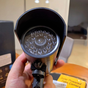 cctv 카메라 모형 태양광버전 새상품 이미지