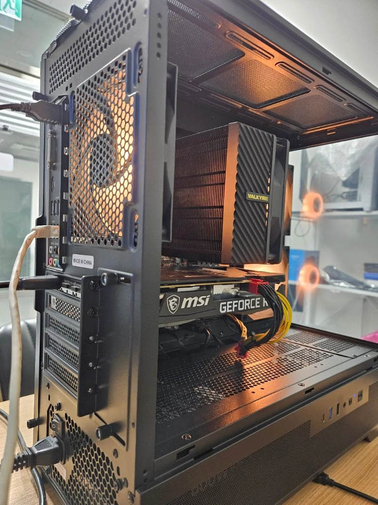 라이젠5 5600X RTX 3060 12GB 데스크탑 팝니다 이미지
