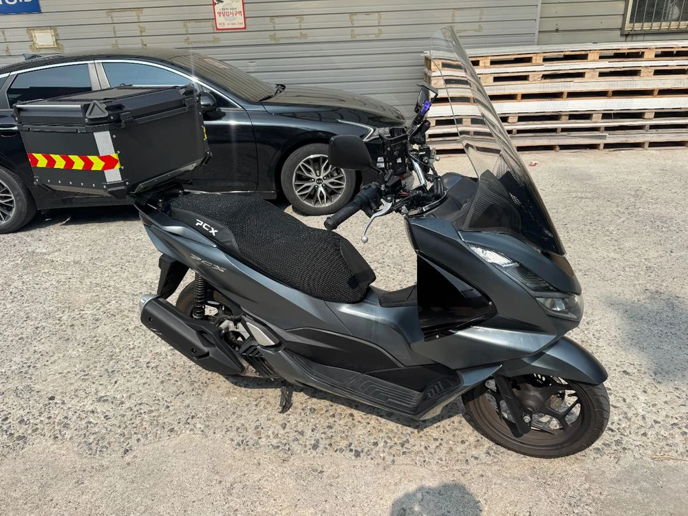 혼다 pcx125 22년형 abs 짧은키로수 팝니다 이미지