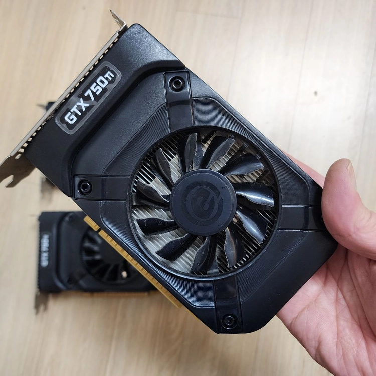 이엠텍 GTX750Ti 그래픽카드 팝니다. 이미지