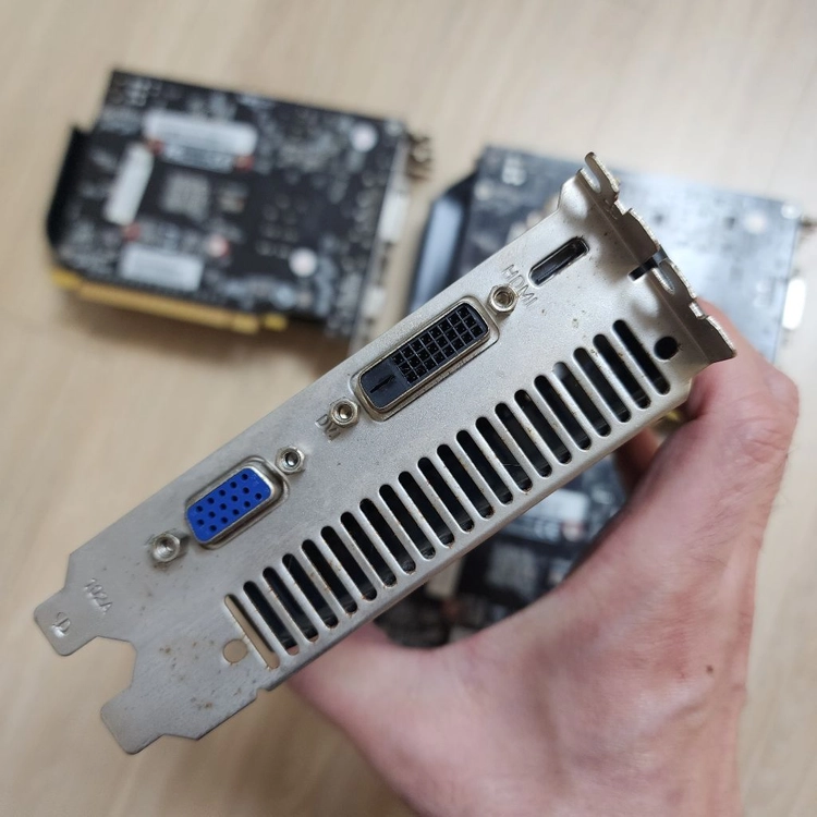 이엠텍 GTX750Ti 그래픽카드 팝니다. 이미지