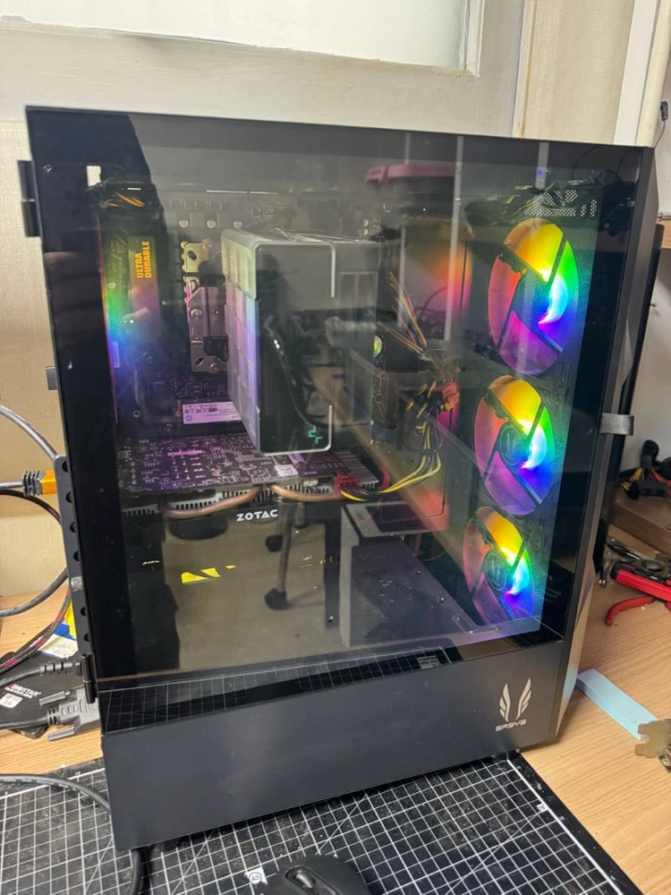 Ryzen 7 5800x3D PC 본체 이미지