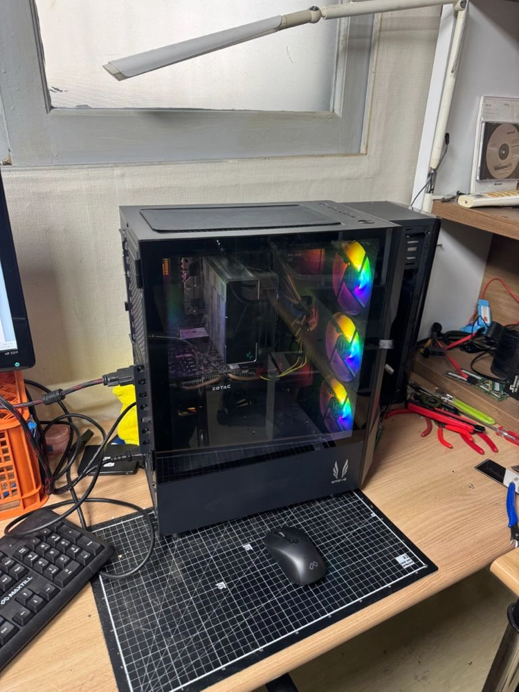 Ryzen 7 5800x3D PC 본체 이미지
