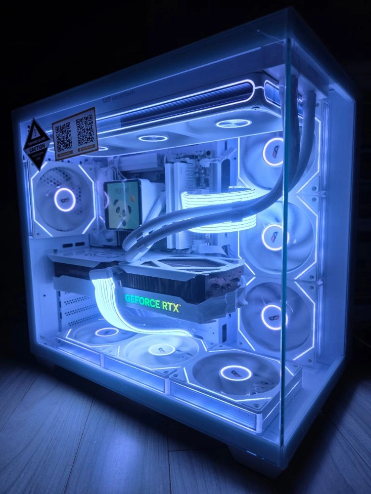 라이젠7 7800X3D RTX4070S 슈퍼 본체 팝니다 이미지